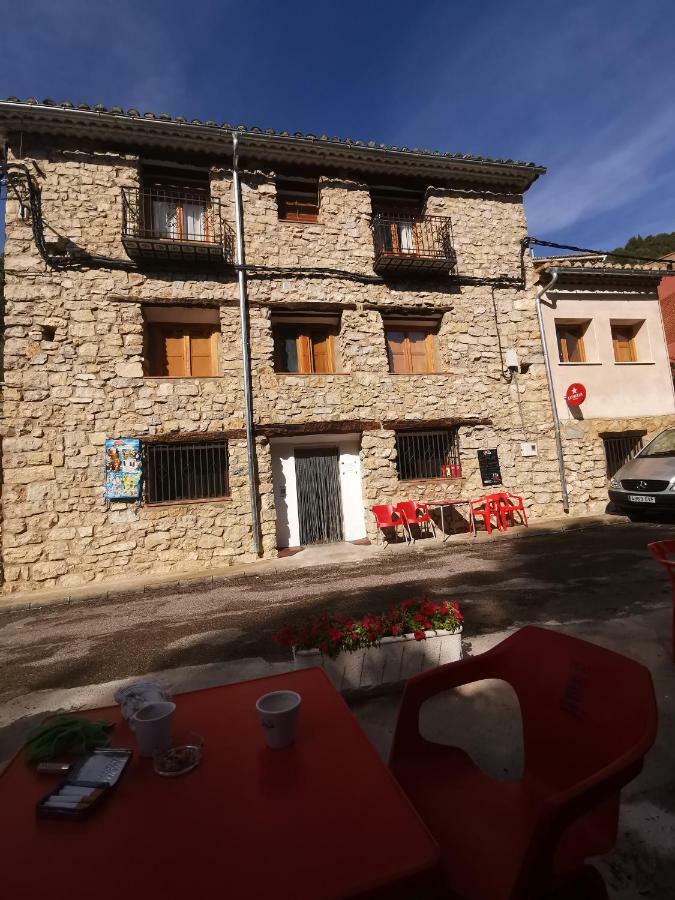 Casa Rural Y Albergue Tormon Luaran gambar